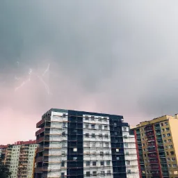 Realizacja elewacji budynku wielomieszkanego przy ul. Palisadowej
