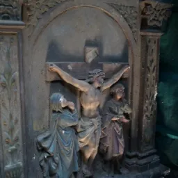 Gipsowe stacje Drogi Krzyżowej przed renowacją