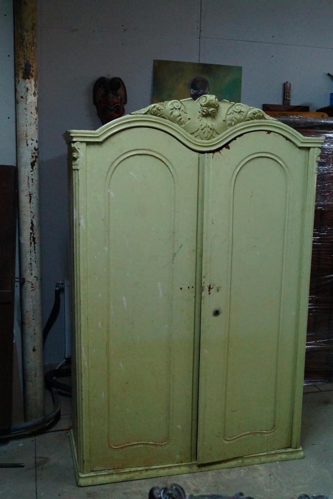 Szafa Ludwik Filip przed renowacją