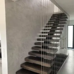 Mikrocement na ścianie i podłodze