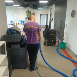 Pranie wykładzin biurowych w Warszawie .Czyszczenie krzeseł biurowych i konferencyjnych