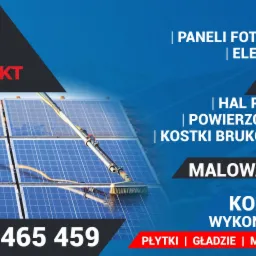 Czyszczenie paneli fotowoltaicznych za pomocą szczotki na teleskopowym kiju, widoczne zabrudzenia na panelach przed czyszczeniem, logo firmy Kris Perfekt w lewym górnym rogu, numer telefonu...