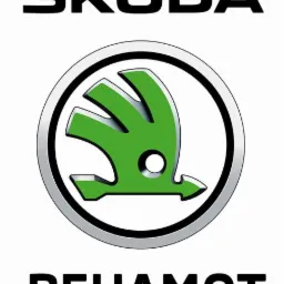 Logo Skoda z napisem 'PEHAMOT' pod spodem, zielony strzałka w okręgu na białym tle.