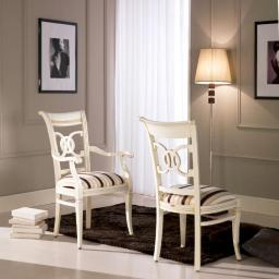 Klasyczne krzesła do eleganckiej jadalni