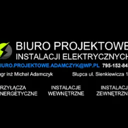 Logo biura projektowego instalacji elektrycznych z adresem e-mail i numerem telefonu, oferującego przyłącza energetyczne oraz instalacje wewnętrzne i zewnętrzne.