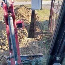 Wykonany wykop pod kabel energetyczny.