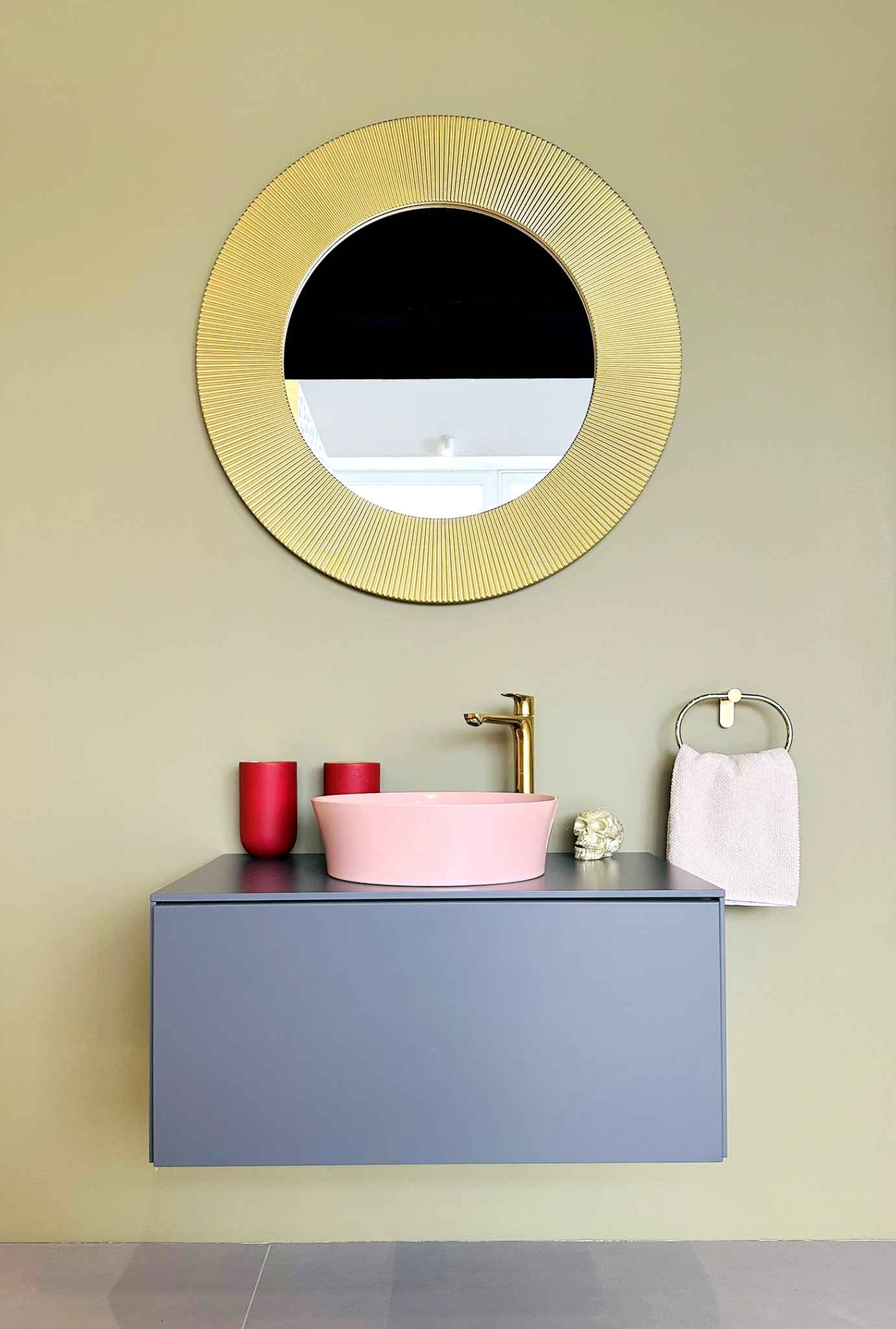 PIANA Salon Łazienek Kołobrzeg - kompleksowe wyposażenie łazienek, lustra do łazienki, meble łazienkowe, umywalki