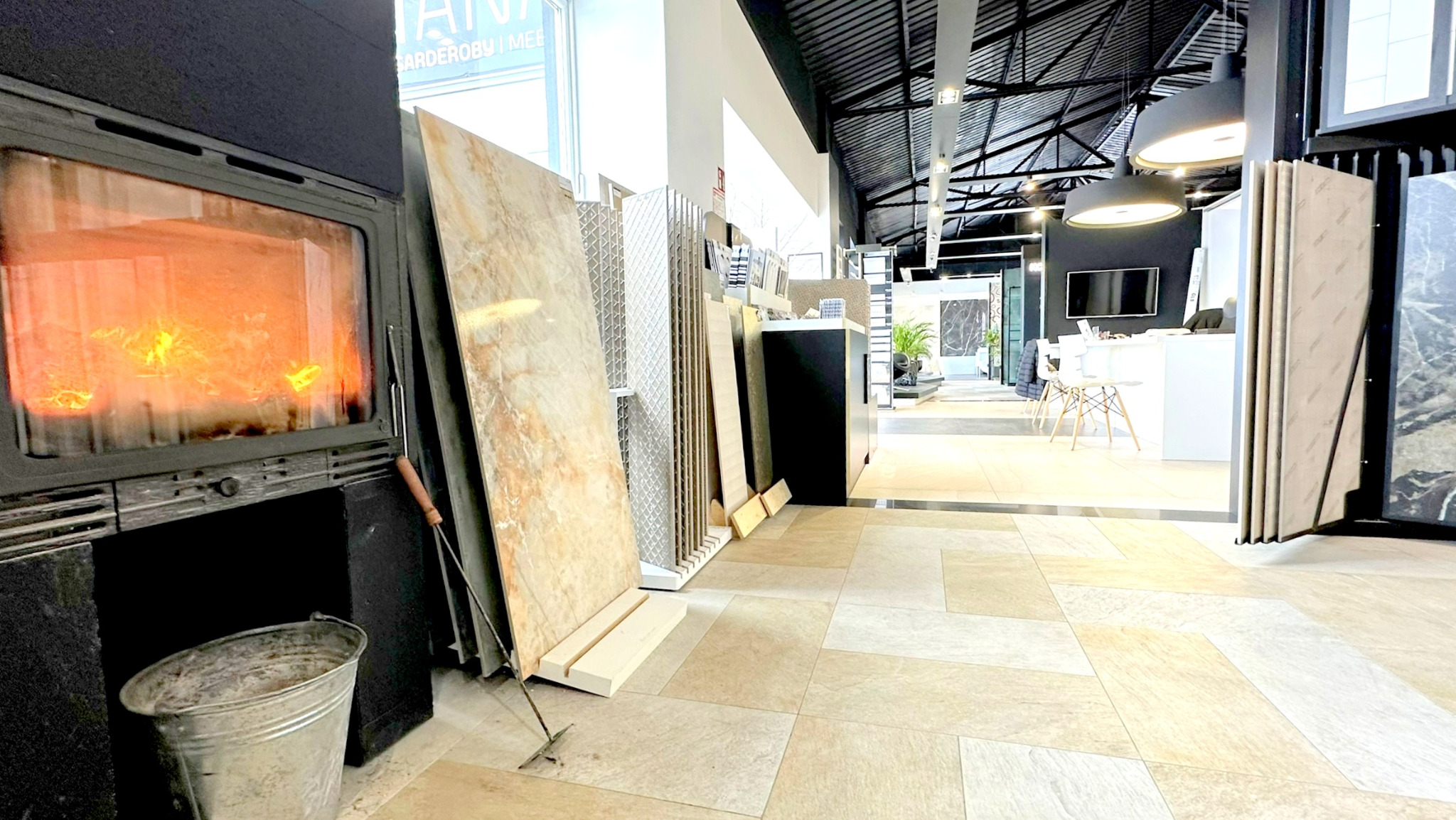 PIANA Salon Łazienek Kołobrzeg - salon z łazienkami i wyposażeniem łazienek w Kołobrzegu