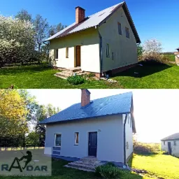 Zdjęcie typu 'przed i po' prezentujące dom jednorodzinny z szarą elewacją po renowacji, widoczny z przodu, z odnowionym dachem i stolarką okienną, na tle zadbanego trawnika i kwitnących drzew.