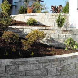 Tarasy
Mury oporowe
Ogrody 
Aranżacje skarp