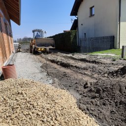 USŁUGI BUDOWLANO-HANDLOWE 