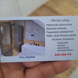Fliziarz.pl OTTO HAJDUK - Wizytówka firmy remontowej Otto Hajduk, oferującej usługi płytkarsko-glazurnicze, remonty łazienek, fugowanie epoksydowe oraz fachowe doradztwo, z przykładowym zdjęciem łazienki w tle.