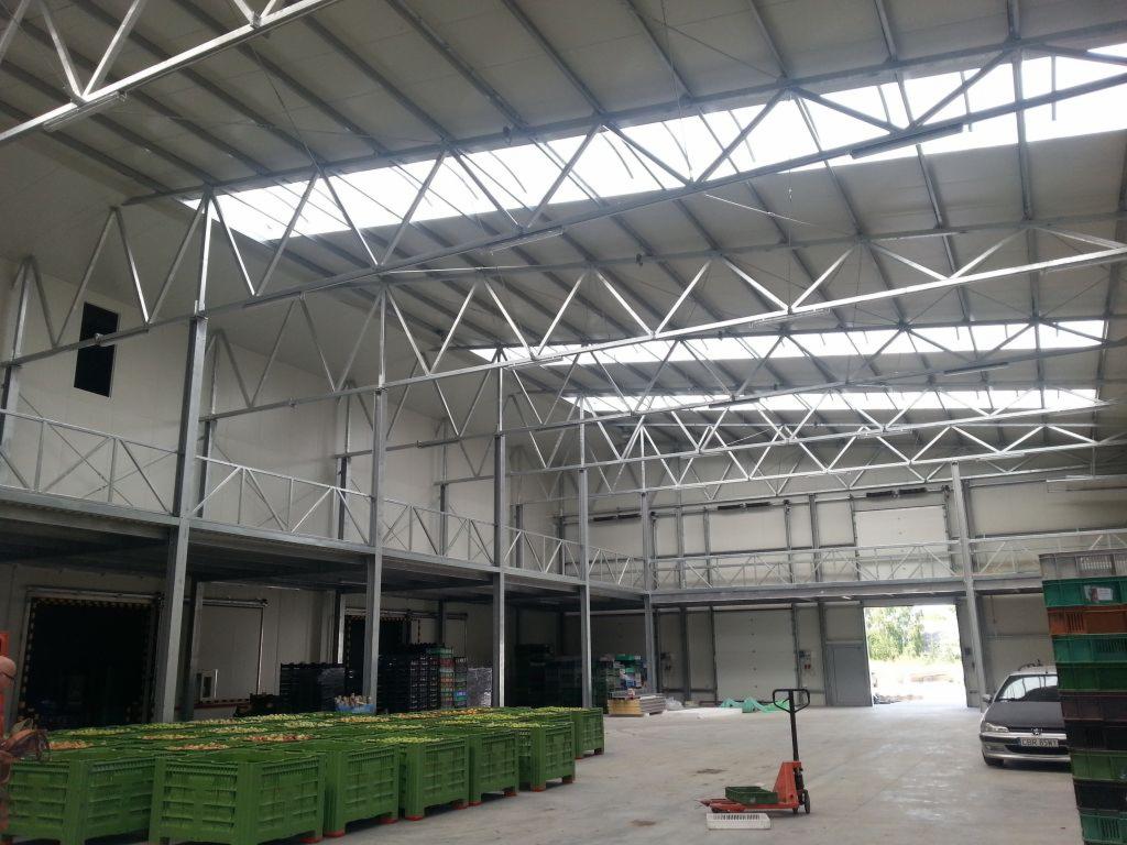 Sortownia owoców wraz z komorami chłodniczymi