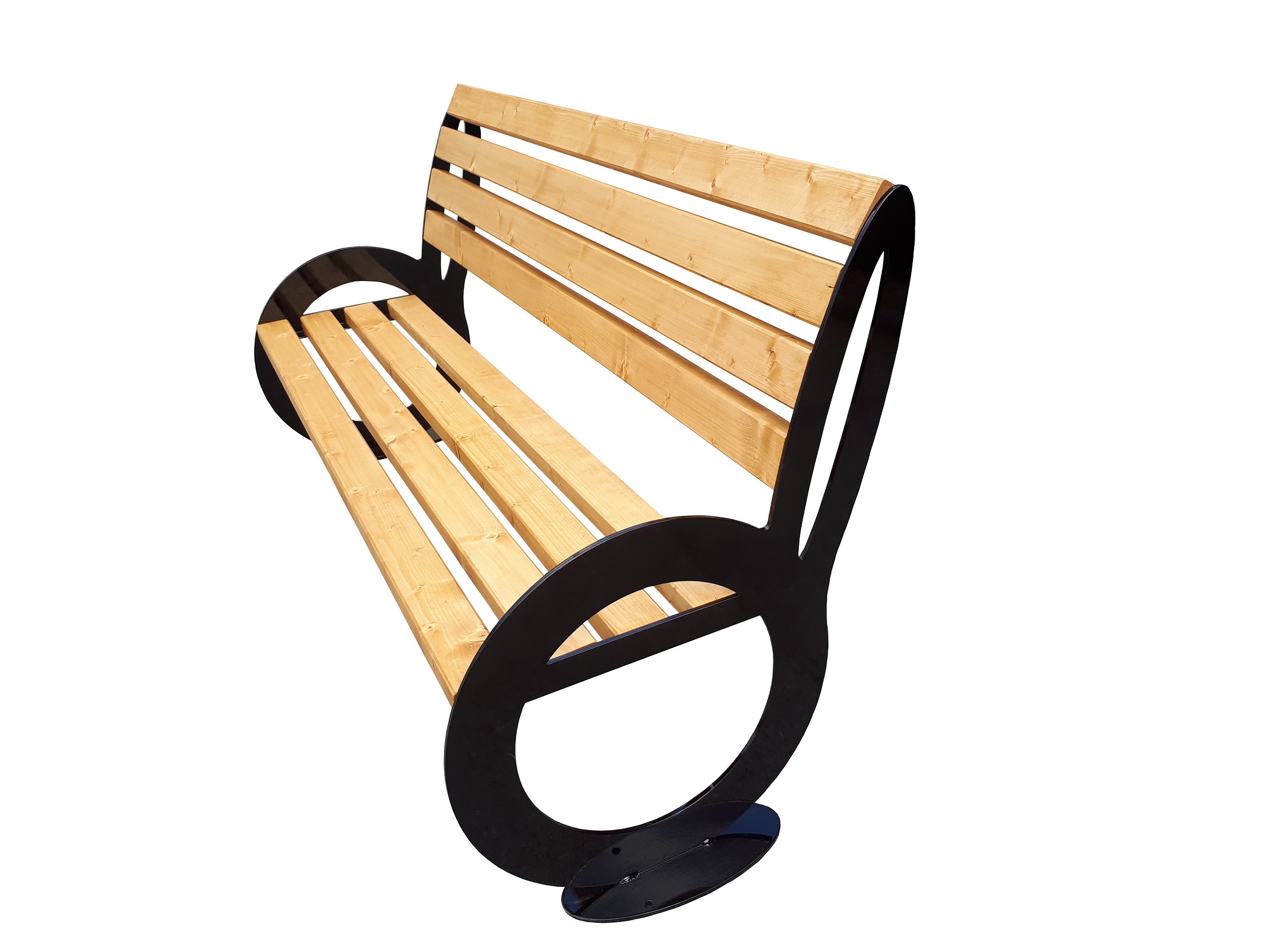 Nowoczesna ławka parkowa z jasnego drewna i czarnych, metalowych elementów w kształcie okręgów, prezentowana na białym tle.