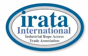 Logo IRATA International, organizacji zrzeszającej firmy specjalizujące się w dostępie linowym w przemyśle, z niebieskim obramowaniem i tekstem w kolorze niebieskim i czarnym.
