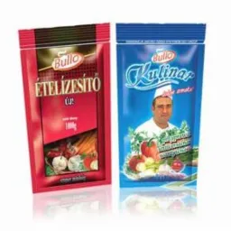 Prezentacja opakowań przypraw i kostek rosołowych marki Bullo: słoik z przyprawą Apeteczna, słoik z kurkumą, opakowania przyprawy Etelizesito i Kulinar oraz kostki rosołowe wołowe, warzywne...