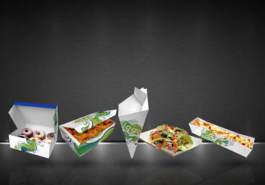Zestaw pudełek z nadrukiem logo: na pączki, pizzę, sałatkę i frytki. Różne kształty opakowań z zielono-białym motywem graficznym na ciemnym tle.