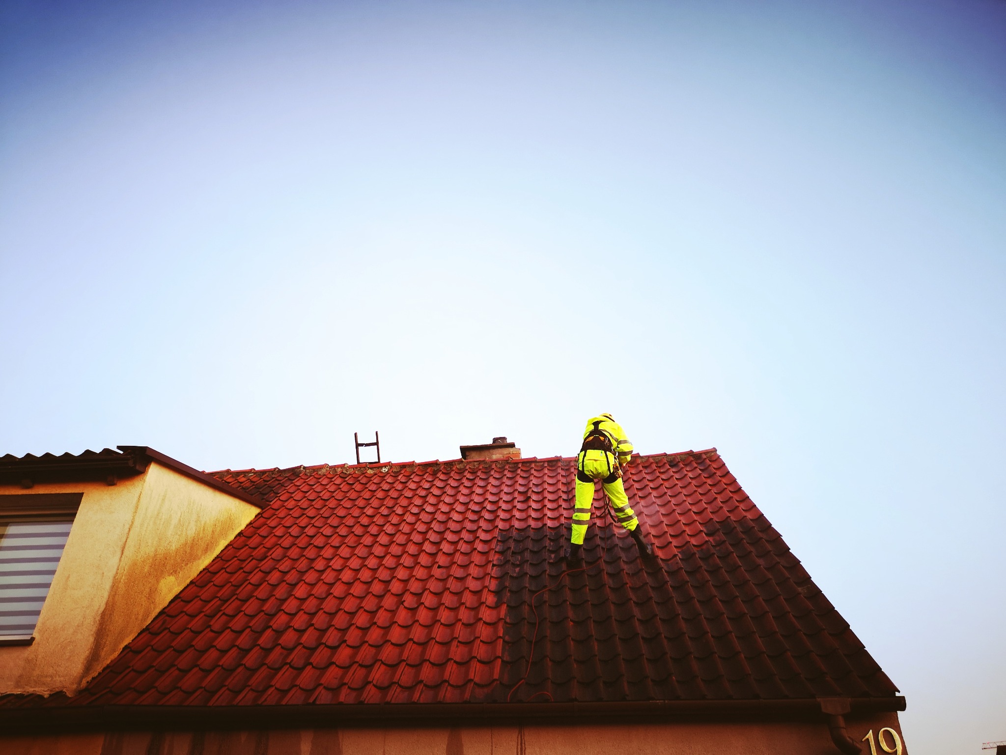 Mycie dachów i elewacji