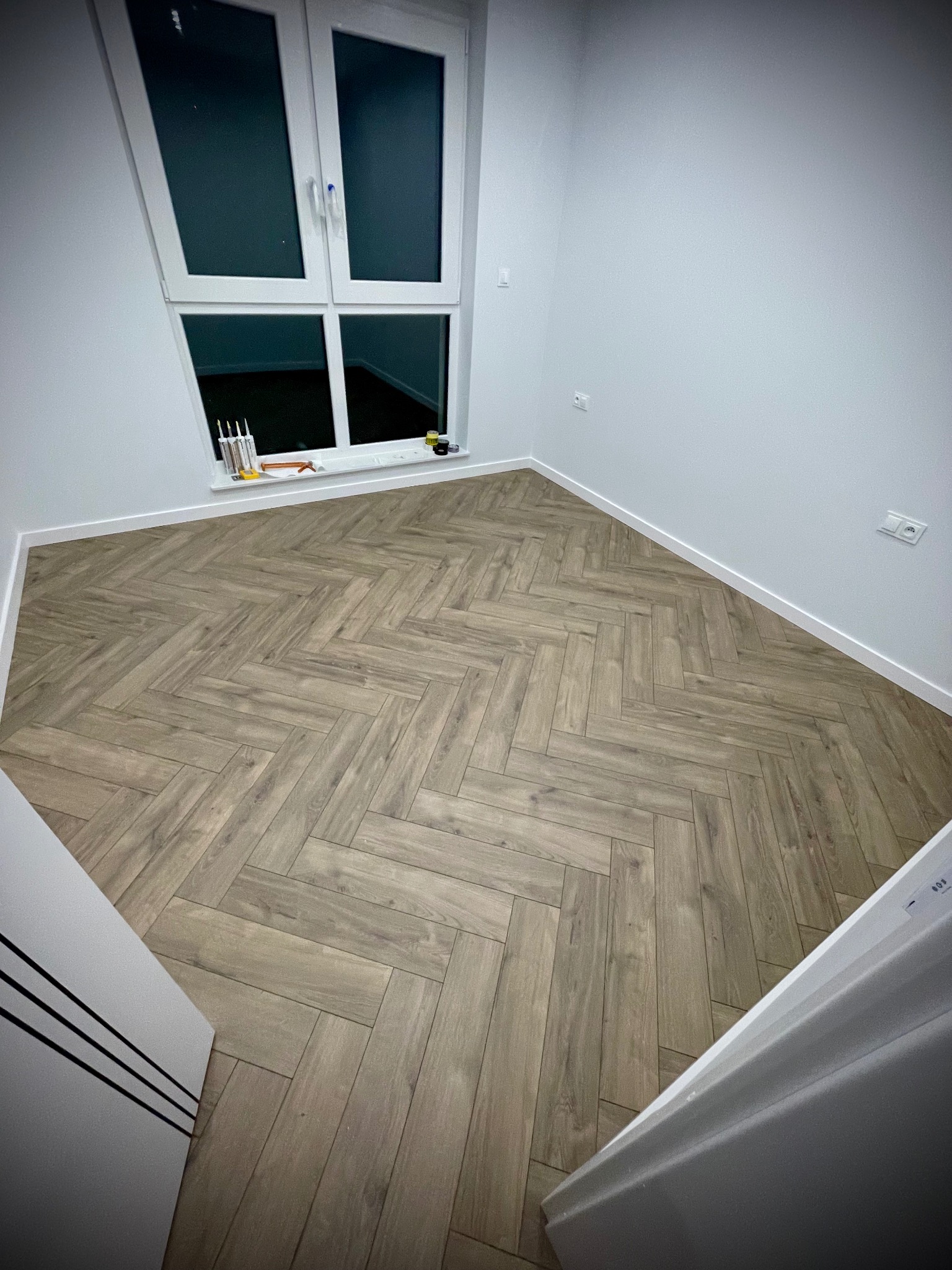 Drzwi Porta LINE Model B1 z Czarną intarsją w wersji bezprzylgowej