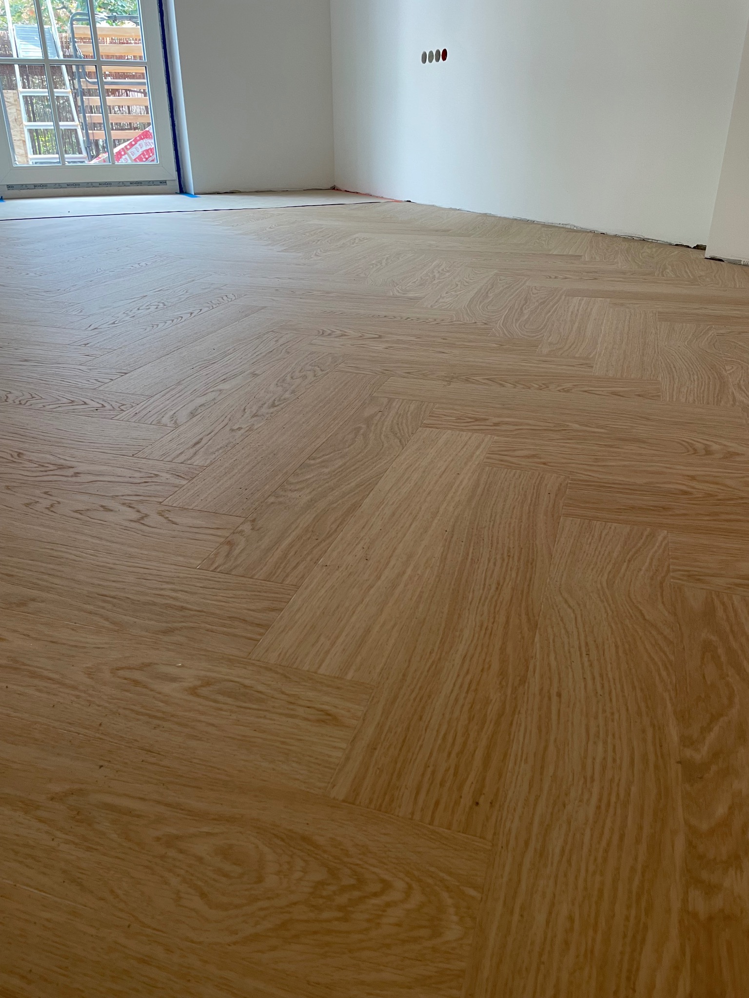 Podłoga Quick step jodełka DĄB RUMIANY VINYL CIRO