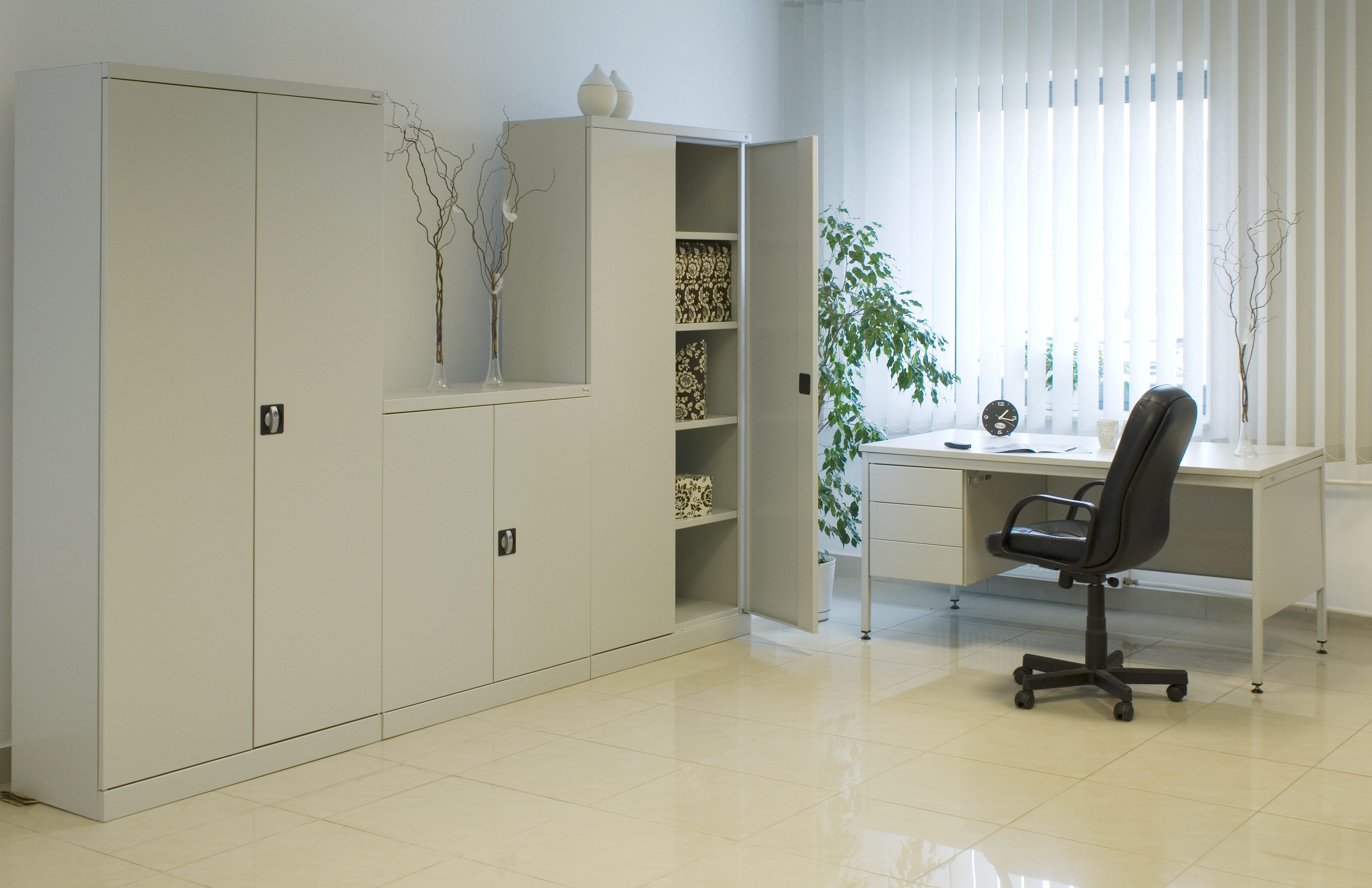 Szafy biurowe