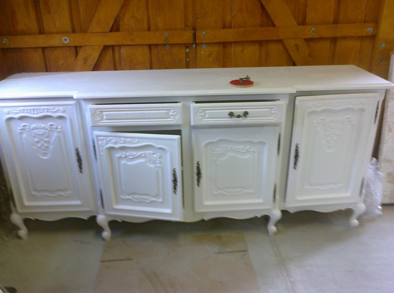 Renowacja drzwi i okien drewnianych mebli