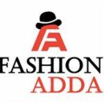 Logo firmy Fashion Adda z czerwonym symbolem przypominającym literę A zwieńczonym czarnym melonikiem, umieszczone nad nazwą firmy.