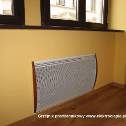 Promiennik podczerwieni w zabytkowej kamienicy