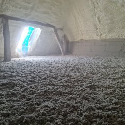 docieplenie stropów granulatem wełny