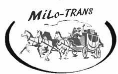 Czarno-białe logo firmy Milo-TRANS przedstawiające powóz konny z czterema końmi i woźnicą w kapeluszu, umieszczone w owalnej ramie.
