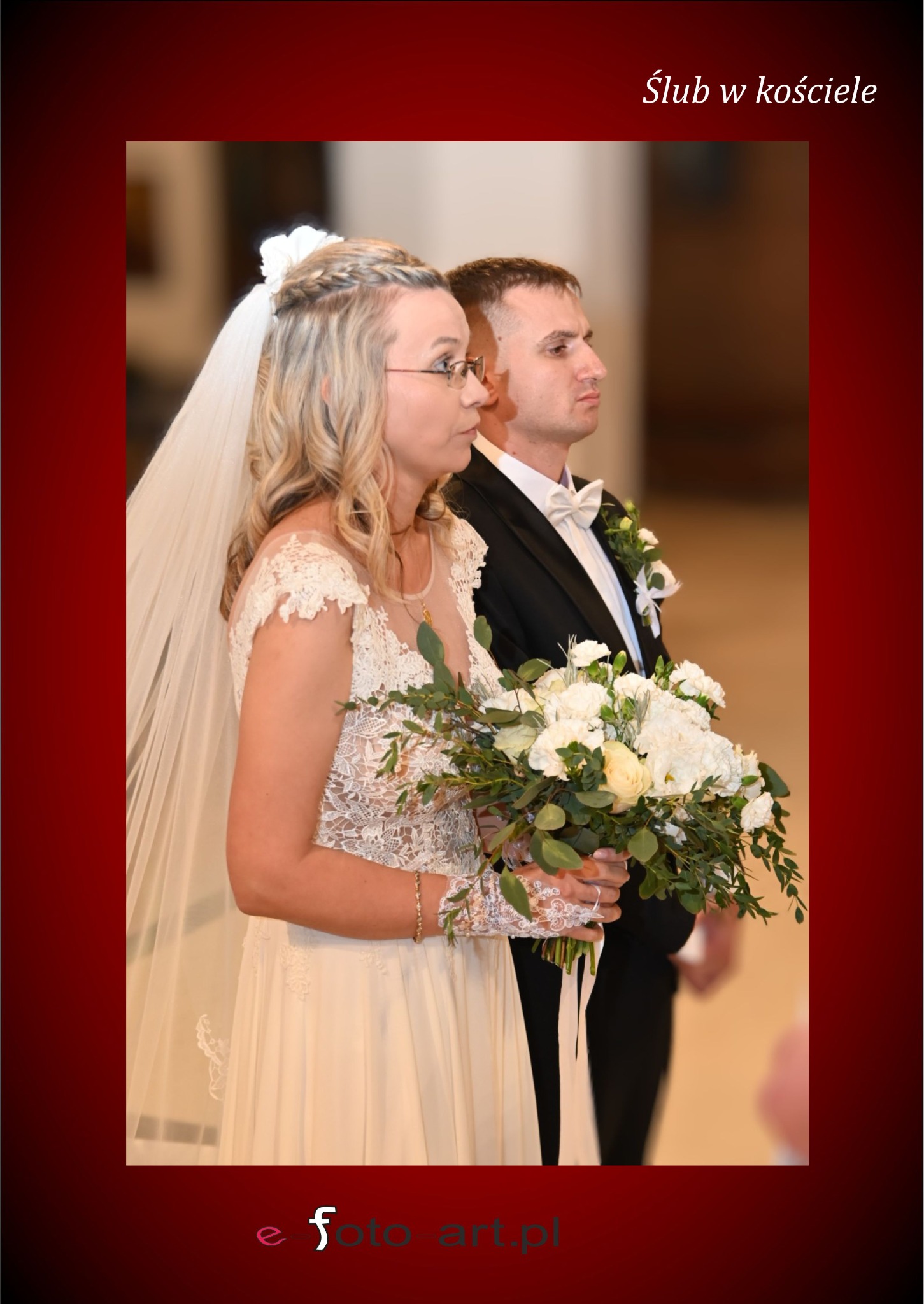Ślub w kościele.