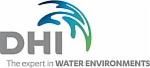 Logo firmy DHI, specjalizującej się w środowiskach wodnych, z abstrakcyjnym symbolem przypominającym falę w odcieniach niebieskiego i zielonego.