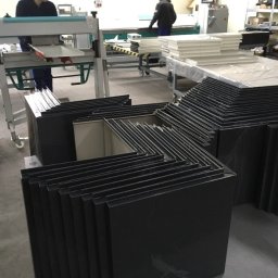 Producent - Rynny, Dachy, Obróbki blacharskie - Niestandardowa realizacja narożników elewacyjnych.