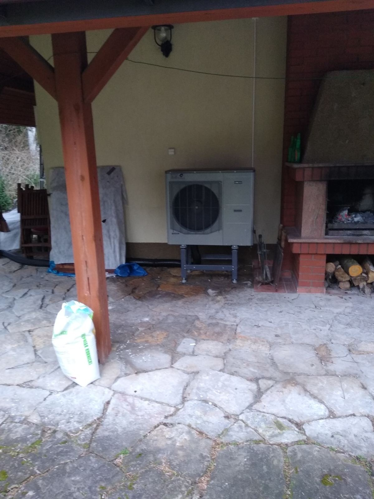 Jednostka zewnętrzna o mocy 12 kW