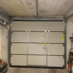Dostawa i montaż bramy garażowej,wykończenie na zewnątrz 
Brama "WIŚNIOWSKI" Szczecin Podjuchy