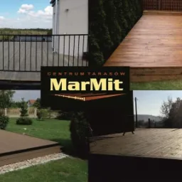 Kompozycja czterech ujęć tarasów: okrągły z metalową barierką na dachu, drewniany z niskimi schodami, z brązowych desek kompozytowych z obramowaniem z kamyków oraz drewniany z widokiem na zieleń...