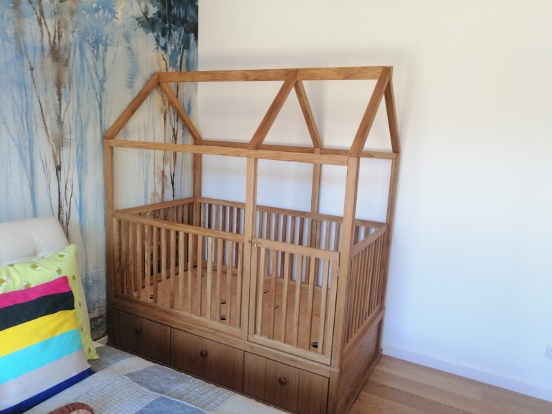 Łóżeczko naturalne drewno dębina olejowana