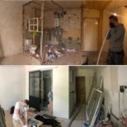 MONOBUD Woszkowski Michal - Zdjęcie przedstawia wnętrze w trakcie prac remontowych: na górnym zdjęciu pomieszczenie z częściowo usuniętymi płytkami i widocznym bałaganem, na dolnym zdjęciu pomieszczenie po częściowym...