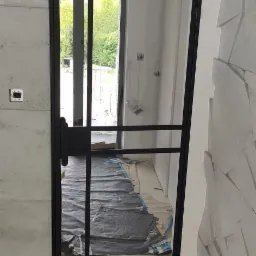 zabudowy LOFT = metal + szkło