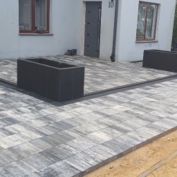 Układanie kostki brukowej Grabów 4