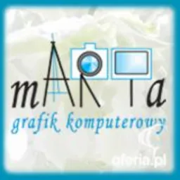 Logo firmy graficznej 'Marta grafik komputerowy' z elementami graficznymi aparatu i monitora na tle białych kwiatów.