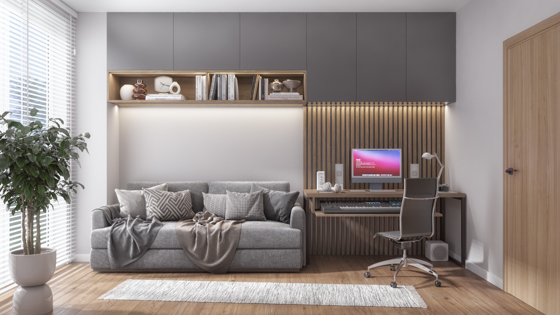 Monochromatyczne wnętrze mieszkania z szarą sofą, biurkiem z klawiaturą muzyczną i drewnianymi lamelami za monitorem, oświetlone punktowo.