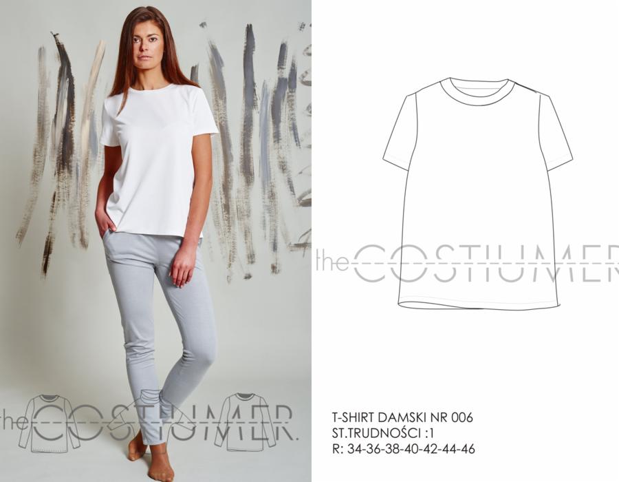 Modelka prezentuje biały T-shirt i szare spodnie dresowe na tle abstrakcyjnych, szarych pociągnięć pędzlem, obok rysunek techniczny koszulki z numeracją rozmiarów.