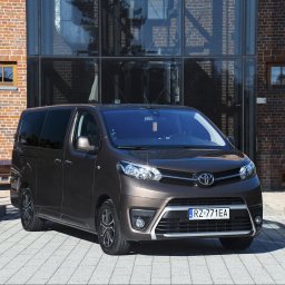 PRZEWÓZ OSÓB RZESZÓW - VAN BUSINESS CLASS