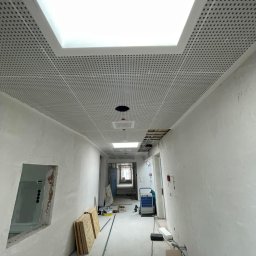 Uslugi Budowlane - Panele Podłogowe Pasłęk