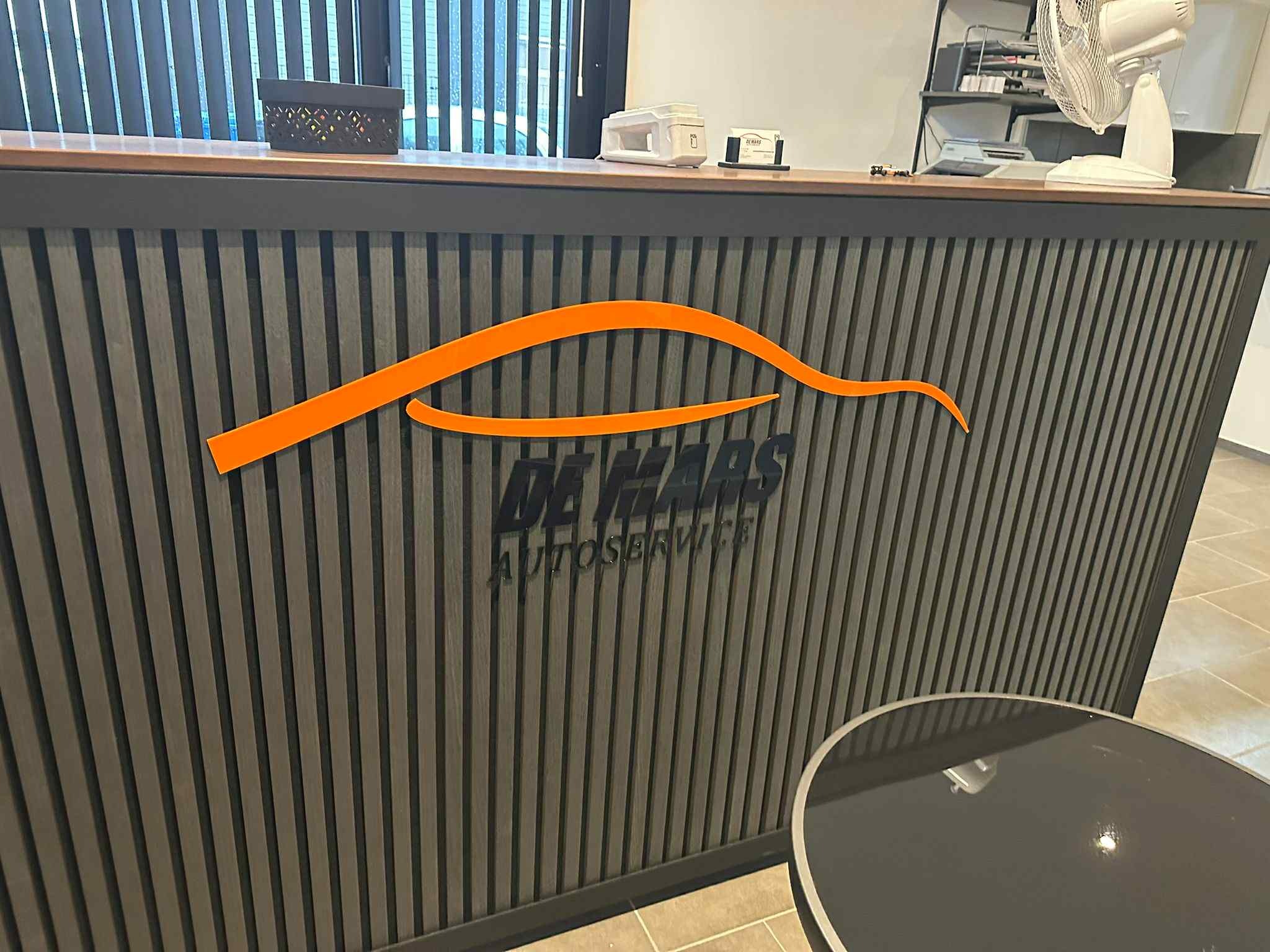 reklama zewnętrzna do biura