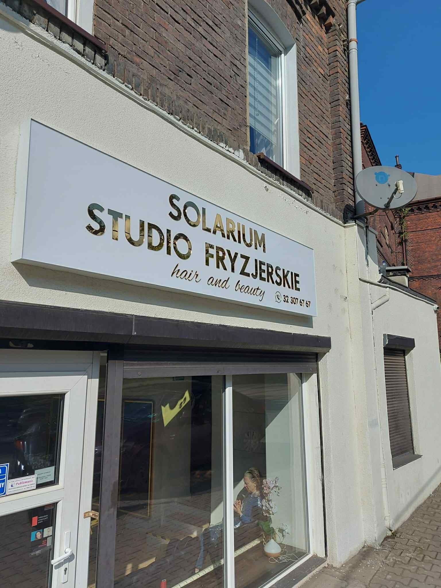 Kaseton do sklepu salonu fryzjerskiego z montażem