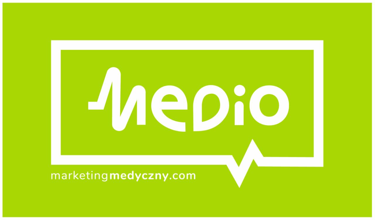 Białe logo 'Medio' z linią EKG wkomponowaną w nazwę, umieszczone w białej ramce na jasnozielonym tle, pod spodem biały napis 'marketingmedyczny.com'.