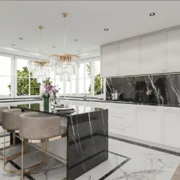 Elegancka kuchnia z wyspą o marmurowym wykończeniu, białymi szafkami i złotymi akcentami, oświetlona przez kryształowe żyrandole, z widocznym śpiącym kotem na ławce.