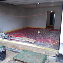 Wykonania instalacji ogrzewania podłogowego w systemie firmy Herz, dom 180m2 Dobra